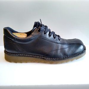 Dr. Martens  Black 5 Eye Oxford Air Cushion Sole